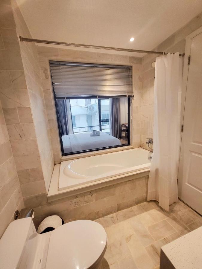 Thao Trang Laluxe Hotel Phu My Hung Bandar Ho Chi Minh Luaran gambar